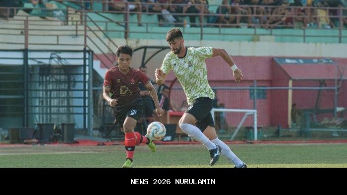 Persipura Unggul Sementara, Matheus Silva Cetak Gol Penalti
