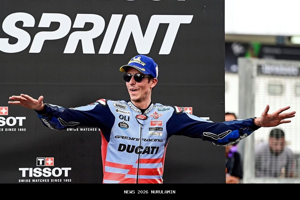 Alex Marquez Juara MotoGP Malaysia 2025, Bagnaia Terpuruk di Akhir Balapan