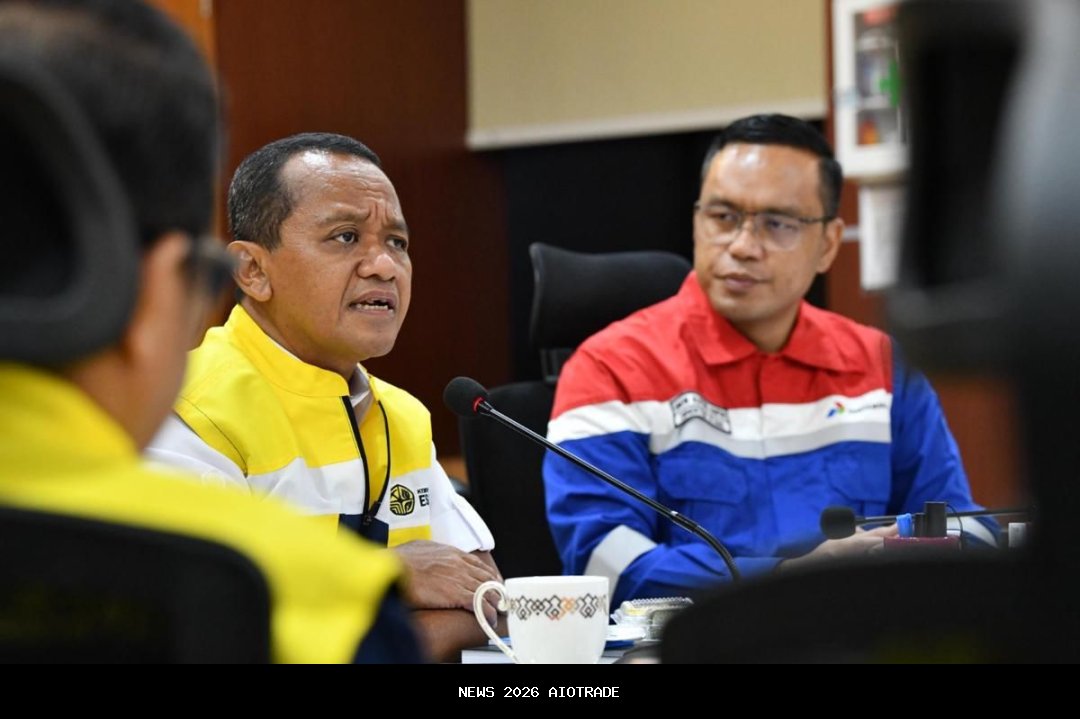 Taruhan Besar Prabowo: Berhentikan Impor Solar 2026