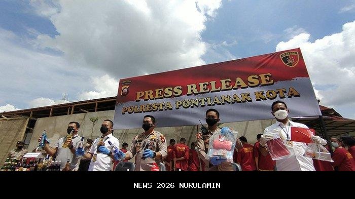 Polwan Polresta Pontianak Rayakan Ulang Tahun ke-77 dengan Syukuran