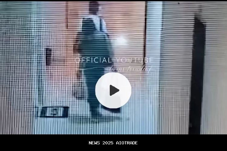 Rekaman CCTV Ridwan Kamil dan Aura Kasih di Hotel