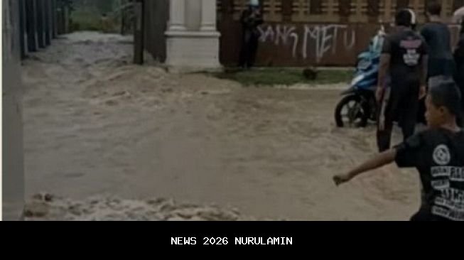 Banjir Melanda Bojonegoro Usai Hujan Sejam, Air Capai Selutut Orang Dewasa