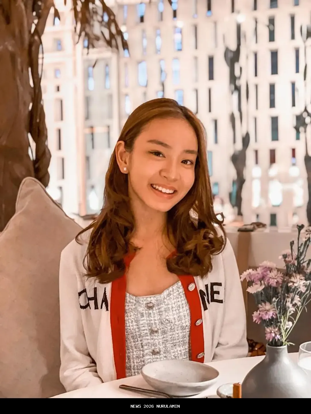 Phoebe Paris Rilis Lagu Romantis "Wanna Just Be With You" yang Terinspirasi Cinta Jarak Jauh