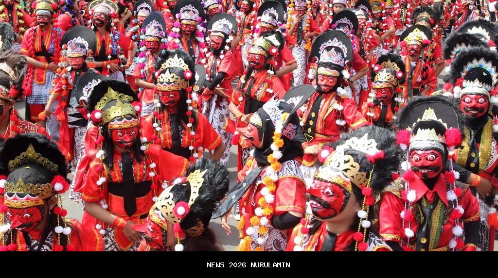 Temanggung Pecahkan Rekor, 1.000 Penari Topeng Ireng Tampil Serentak!