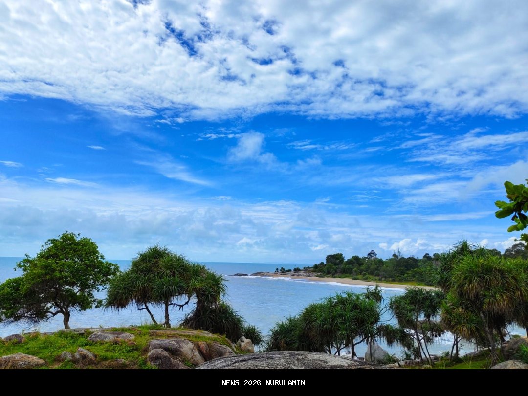 Pesona Pantai Sungailiat Bangka yang Membuat Jatuh Hati, Tempat Favorit untuk Menikmati Sunset dan Laut