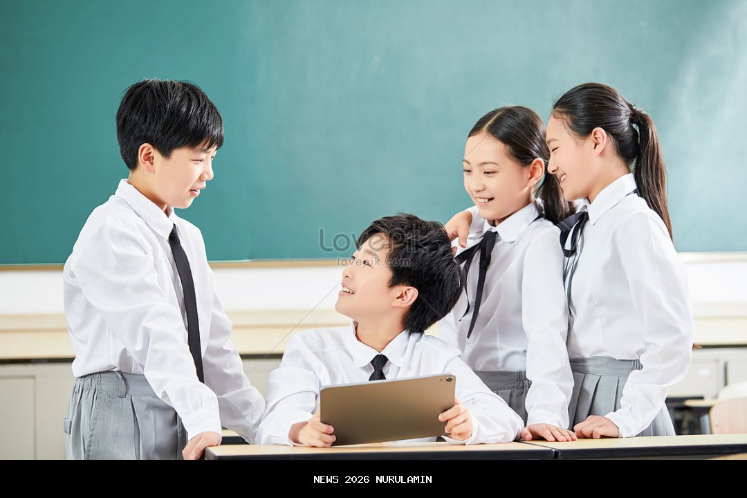 Siswa SMP Viral Gara-Gara Sandal Digunting Guru, Berprestasi Meski Kurang Mampu