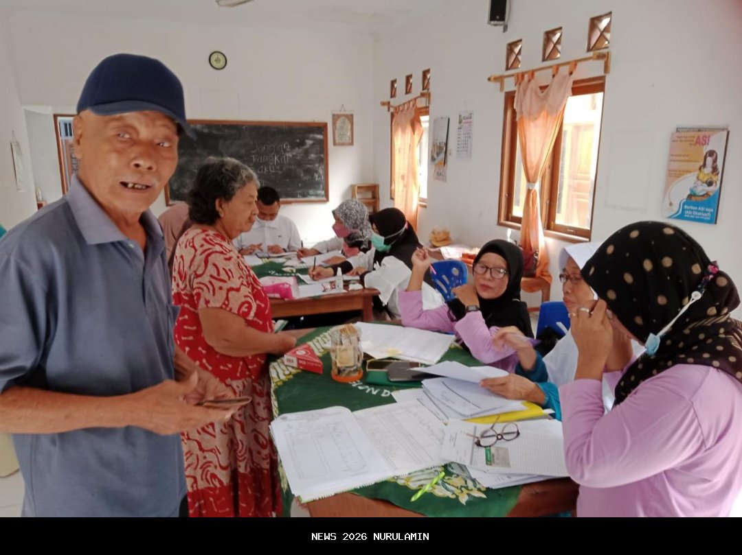 Pelayanan Desa Torue Lumpuh Setelah Disegel Warga