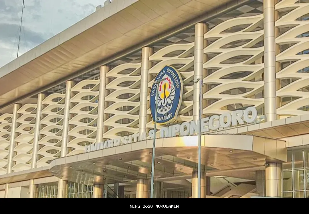 Henry Indraguna Terima Penghargaan Pemimpin Terbaik Indonesia 2025 Kategori Penegakan Hukum dan Sosmas