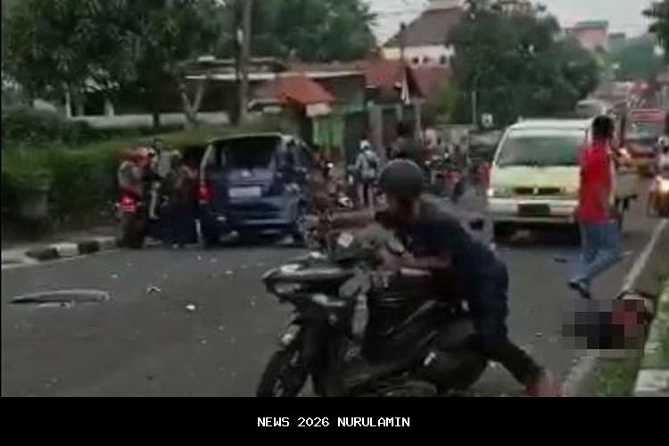 Niat Berbelok, Motor Honda Supra Tertabrak Ambulans di Bondowoso, Satu Orang Luka