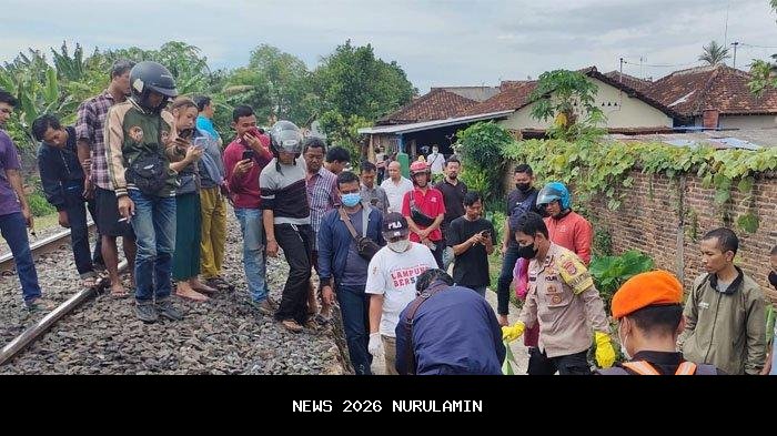 Pengendara Motor di Bandar Lampung Tertabrak Kereta Api hingga Terpental 2 Meter