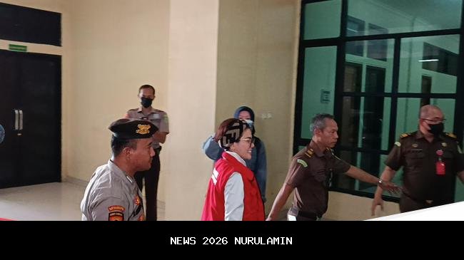 Nikita Mirzani Klaim Dibayar Ratusan Juta Sekali Catwalk di Sidang Mail