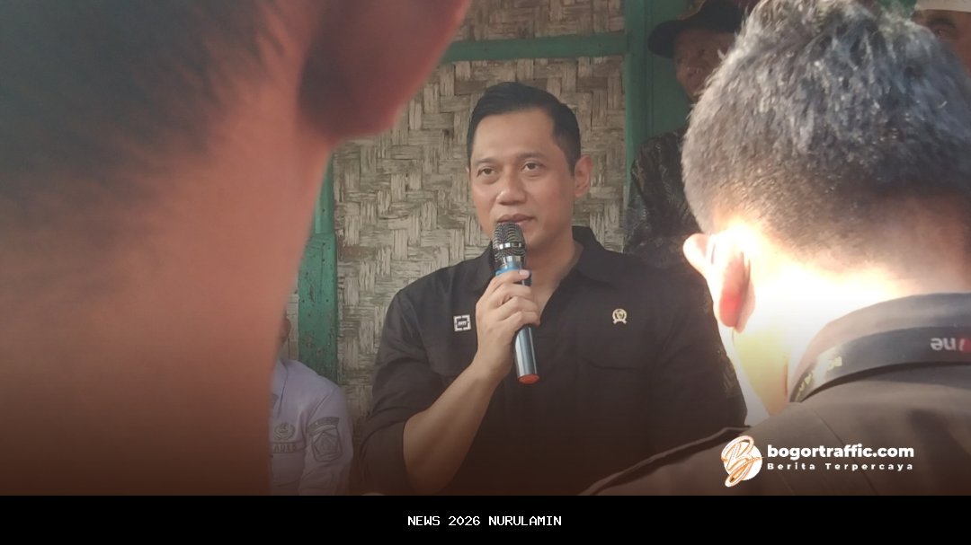 Kunjungi Vihara Tua, AHY Jamin Hak Tanah Umat Buddha Cirebon