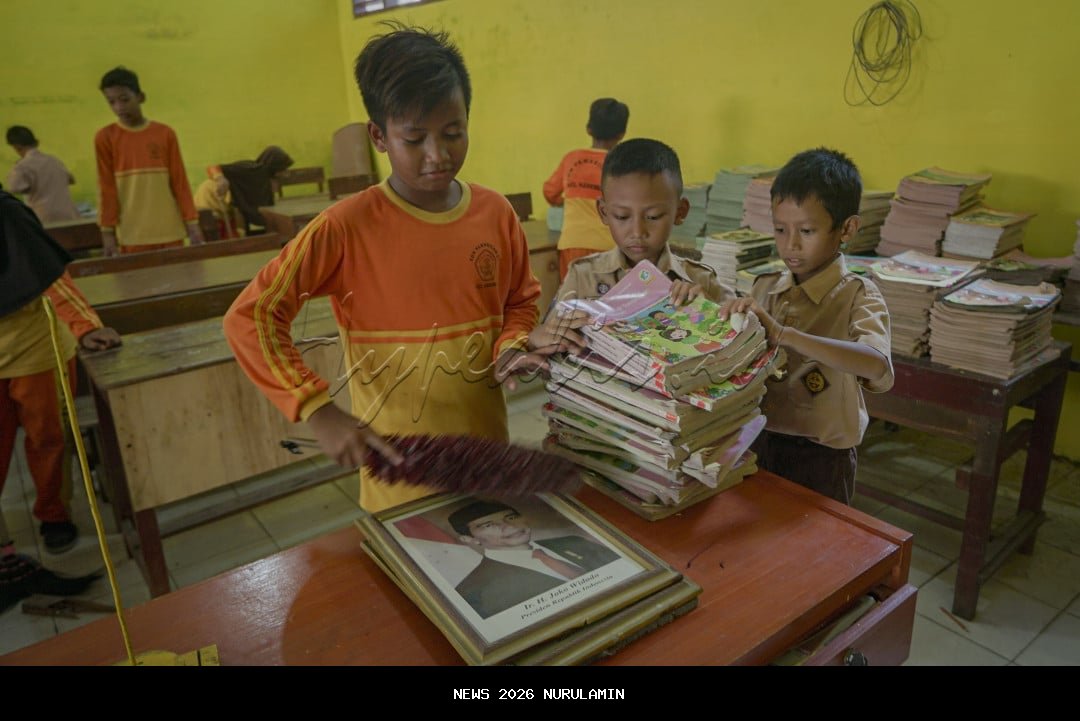 Pascaatap Roboh, Disdik Nganjuk Bersihkan 3 Ruang dan Siapkan Kelas Darurat