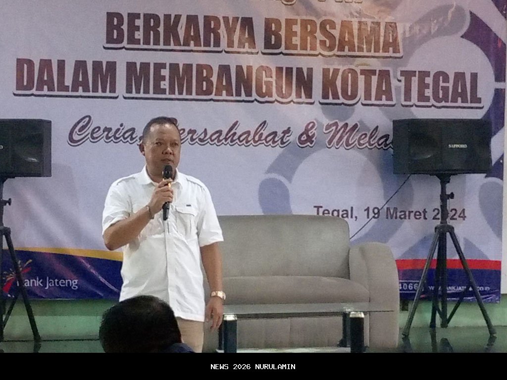 Ikatan Wartawan Online Kolaborasi dengan Bank Jateng Distribusikan Bantuan Sosial di Tegal