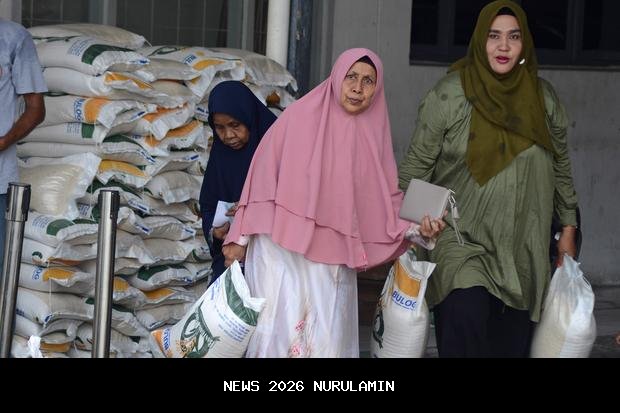 Kisah menyentuh Wa Muna, bantuan beras dari Menteri Pertanian setelah bansos dirampas kelurahan