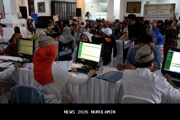 Mengapa Warga Malang Memilih Pengurusan Adminduk Offline Daripada Online