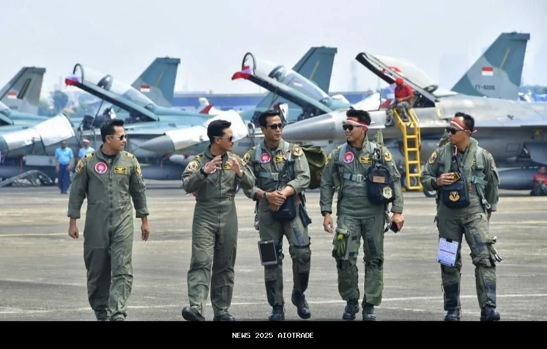 Jet Tempur Hebohkan Perayaan HUT ke-80 RI, KSAU Potong Tumpeng