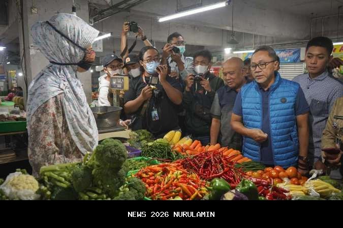 Wapres Gibran Kunjungi Pasar Jagasatru Cirebon, Pantau Harga Pangan