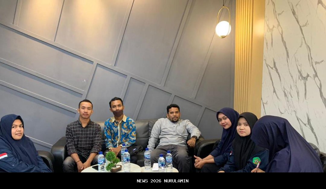 Seskab Teddy Indra Wijaya Pantau Program Magang Nasional, Buka Peluang Kerja untuk Pemuda Indonesia