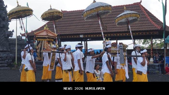 Puncak Pujawali di Bali, Pendakian ke Gunung Agung Ditutup