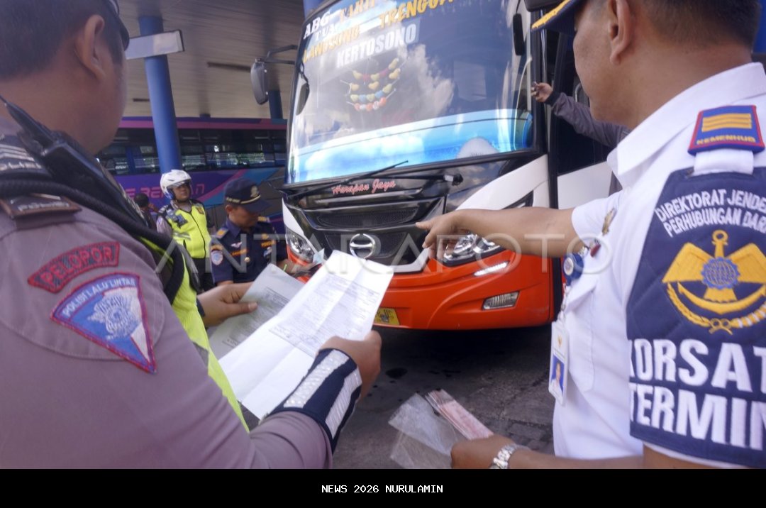 Pemeriksaan Kelaikan Kendaraan di Pabrik Sawit PT BHD, Polres Sanggau Ingatkan Keselamatan Berkendara
