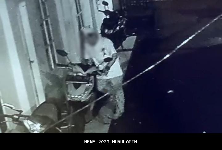 Kunci Tercabut, Motor Warga Wates Digasak Maling, Aksi Pelaku Terekam CCTV