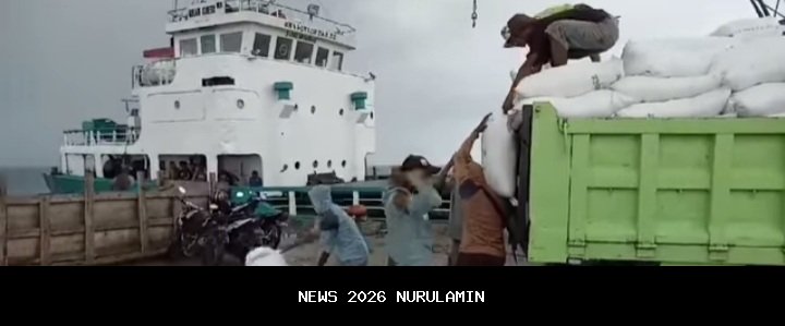 Pemkab Sabu Raijua Kirim 500 Ton Garam ke Surabaya