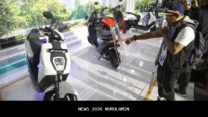 Desain Modern & Canggih, Honda ICON Tampilkan Skutik Listrik yang Menarik
