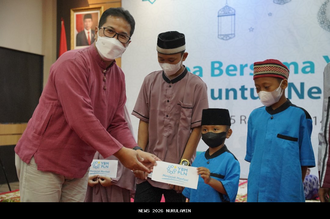 Kades Kertajaya Berikan Bantuan Kepada Anak Yatim dan Dhuafa