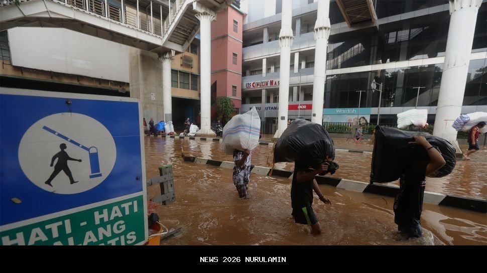 Pasca Banjir, 280 KK di Saphire Kalierang Andalkan Air Bersih dari PDAM