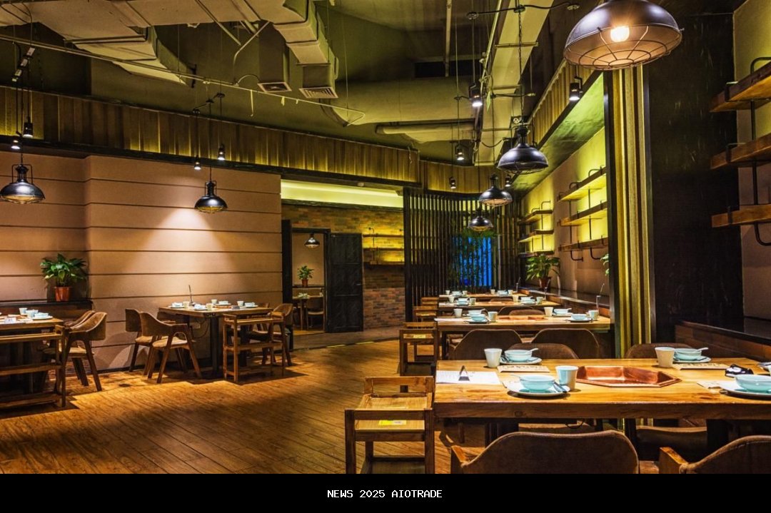 Pria Palembang Tusuk Tetangga 7 Kali di Depan Anak Korban