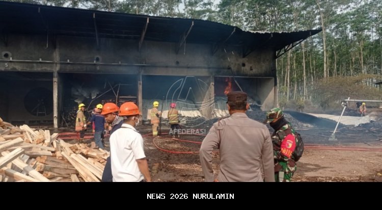 Gudang Pertanian Puncu Kediri Terbakar, Kerugian Rp 400 Juta