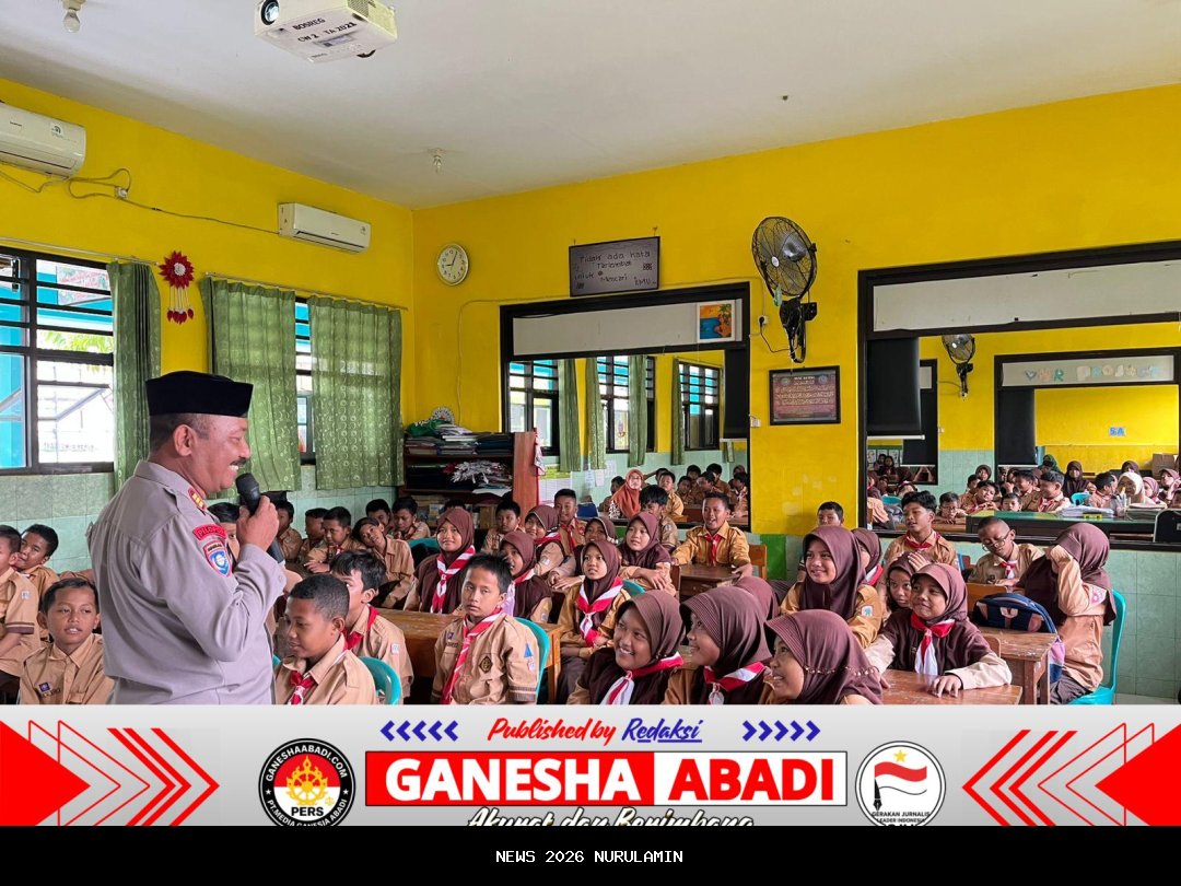 Polsek Taman Edukasi Siswa SDN 2 Sepanjang tentang Anti-Bullying dan Lalu Lintas