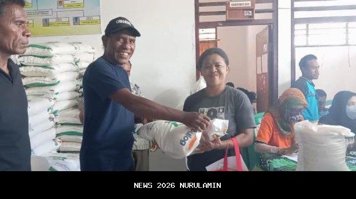 Pemko Lhokseumawe Berikan 5,5 Ton Beras Per Desa untuk Bantu Warga Pasca Banjir