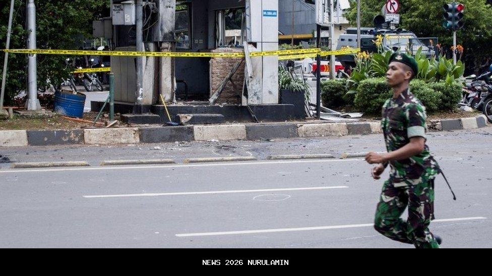 Tujuh Bom Dibawa Siswa SMAN 72 Jakarta, Empat Meledak di Dua Titik, Puluhan Terluka