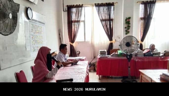 Kepala SMAN 6 Kerinci Jambi Dipecat Usai Didemo Guru dan Siswa