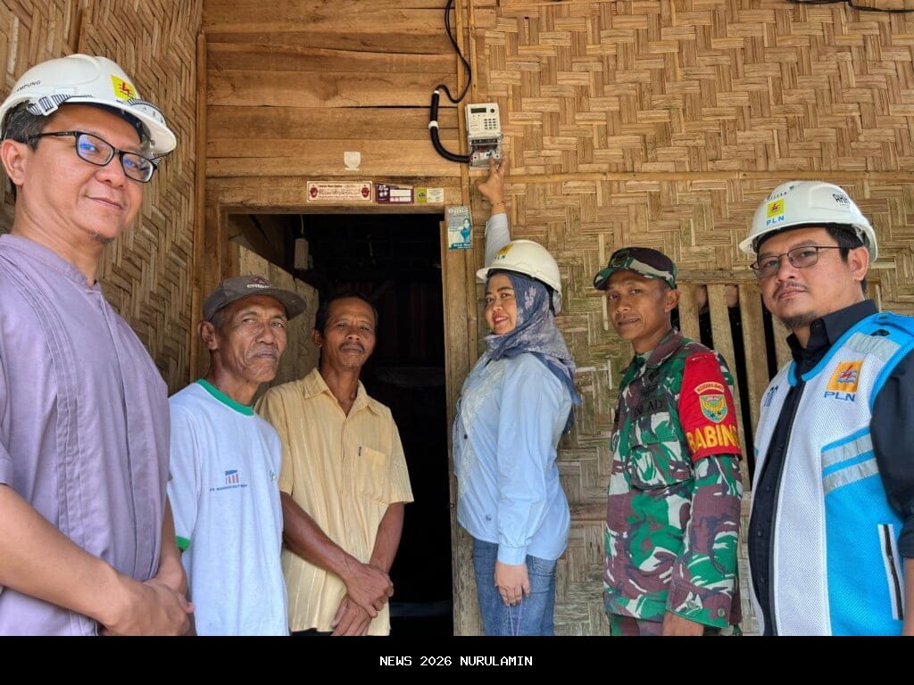 Bangkitkan Harapan, PLN Berikan Listrik Gratis untuk Keluarga Prasejahtera di Padang