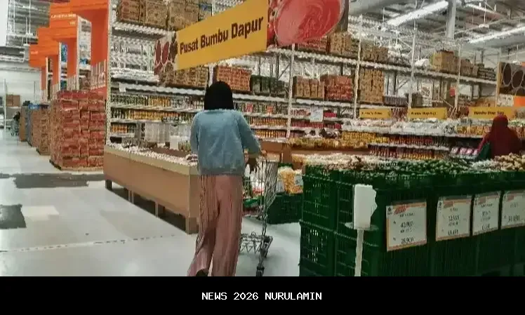 Ekonomi Surabaya Melonjak, Penjualan Eceran November 2025 Naik, Didorong Permintaan Nataru