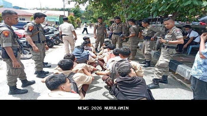 Satpol PP Sulbar Tindak Pelajar Bolos di Warung dan Rental PS Saat Jam Sekolah
