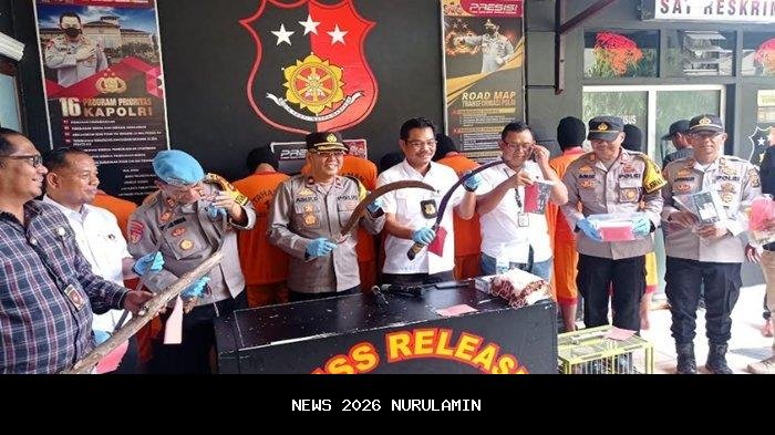 Pengakuan 6 Remaja Gangster Bercelurit Usai Serang Warga Nongkrong di Surabaya: Untuk Beli Sabu