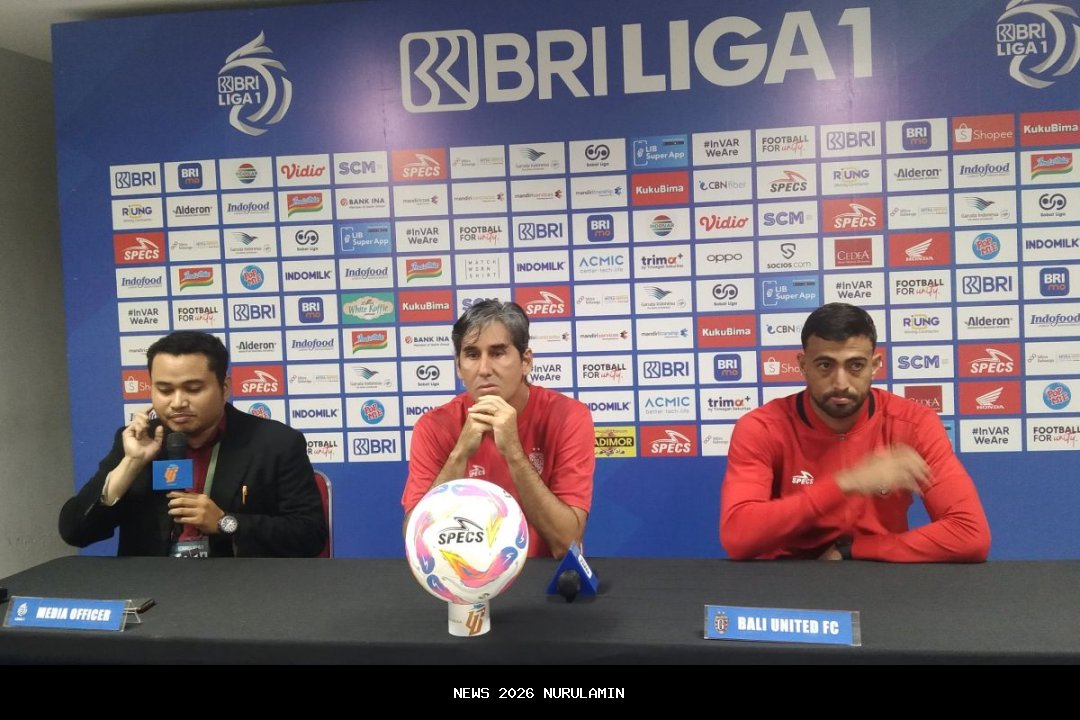 Malam Ini Hadapi Bali United, Carlos Pena Berharap Persita Bawa Poin