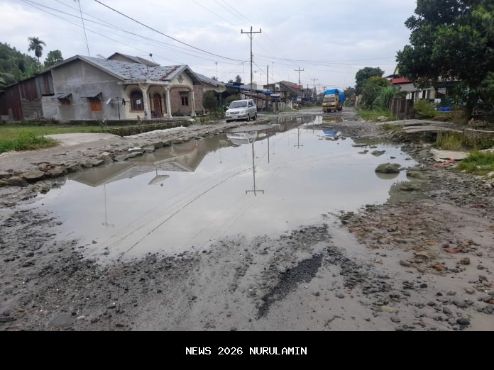 Reses di Desa Haumeni, Wilem Oki Didesak Perbaiki Jalan Rusak Parah