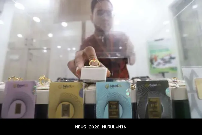 Harga Emas Antam di Pegadaian Naik 10 Oktober 2025: 1 Gram Capai Rp2,4 Juta, Investor Semakin Aktif Beli