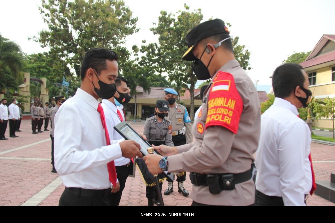Kapolresta Palu Beri Penghargaan Khusus kepada 12 Anggota Jatanras, Jadikan Motivasi!