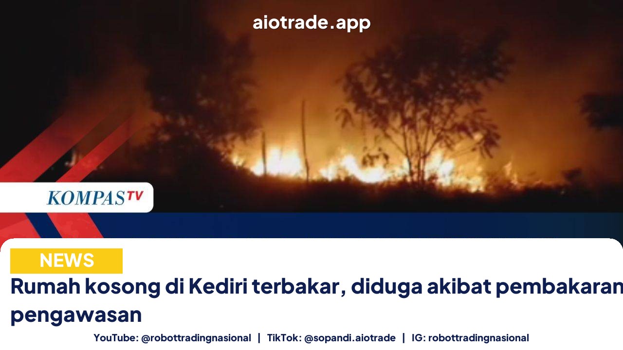 Rumah kosong di Kediri terbakar, diduga akibat pembakaran sampah tanpa pengawasan